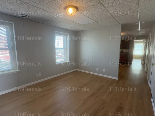 Skelly Building Apartments, 300 S Main St APT 31, El Dorado, KS 67042