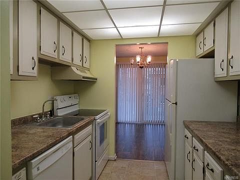 1st image of 304 Joe McCarthy Dr APT 6