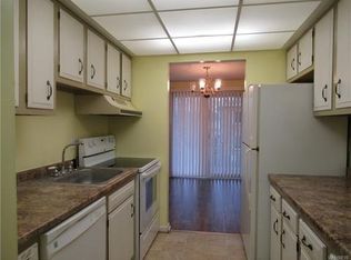 304 Joe McCarthy Dr APT 6, Amherst, NY 14228