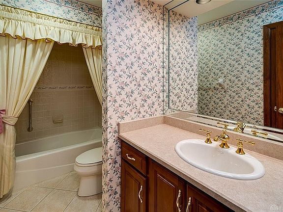 4th image of 6831 Rosecliff Pl