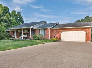 6428 Meadow Oak Dr, Georgetown, IN 47122