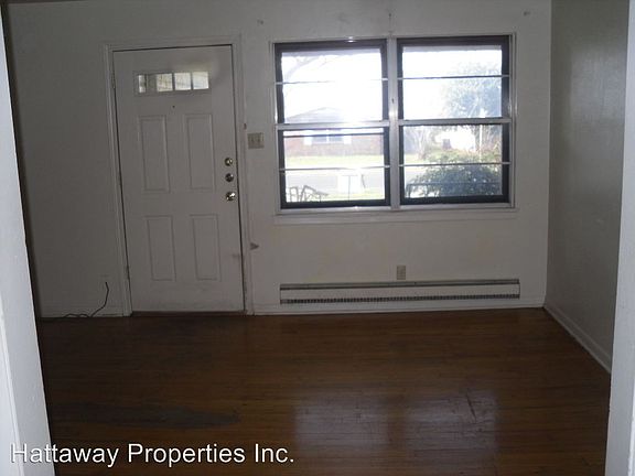3rd image of 1203 Carrollton Ave