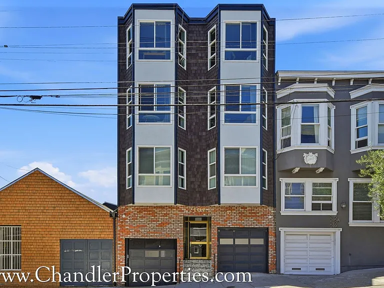 2107 Larkin St — Photo 6