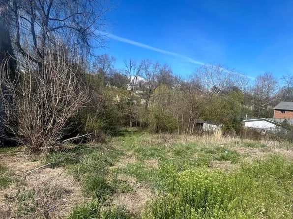 14 Norfolk Ave, Bristol, VA 24201