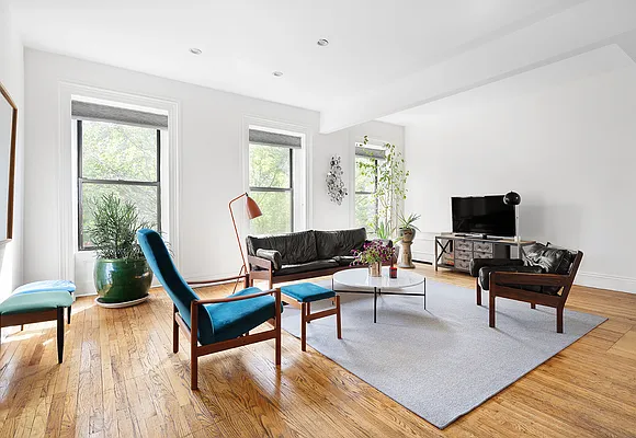 Sold by Compass | media 15