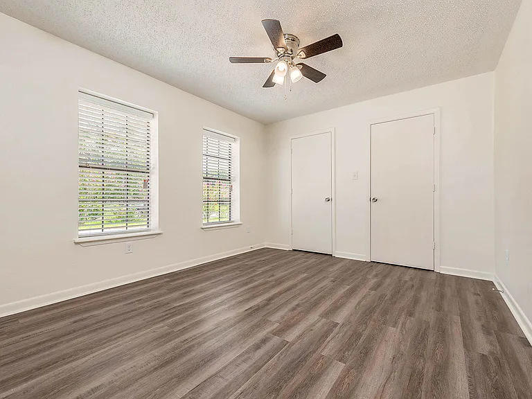 2910 Jennifer Dr — Photo 19