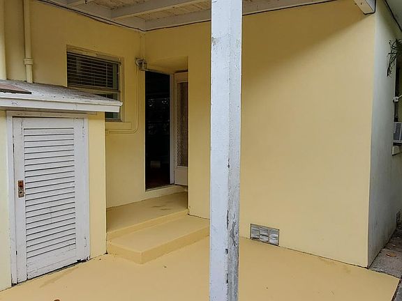 2nd image of 501 S M St