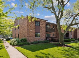 18001 Oak Park Ave APT A, Tinley Park, IL 60477
