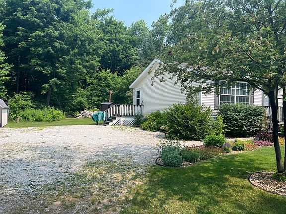 2nd image of 167 E Huyck Row