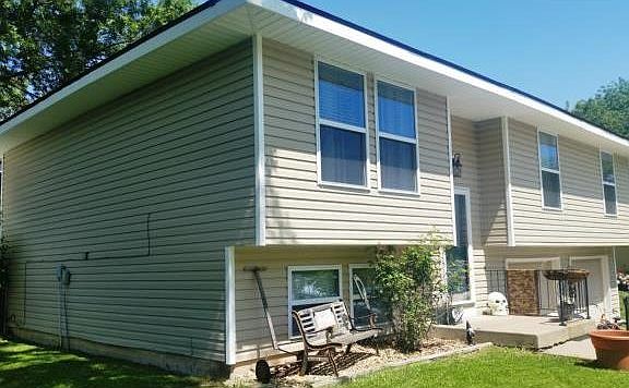 2nd image of 512 Vine St