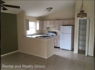 821 Belvoir Dr, Davenport, FL 33837
