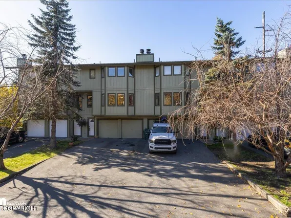 320 Dowling Rd APT 8, Anchorage, AK 99518