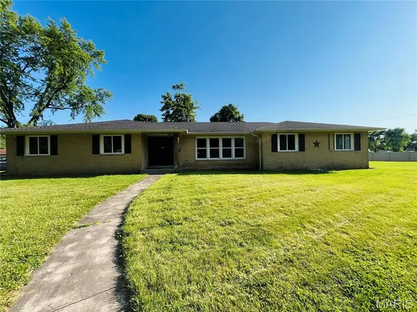 1616 Wellington Dr, Granite City, IL 62040
