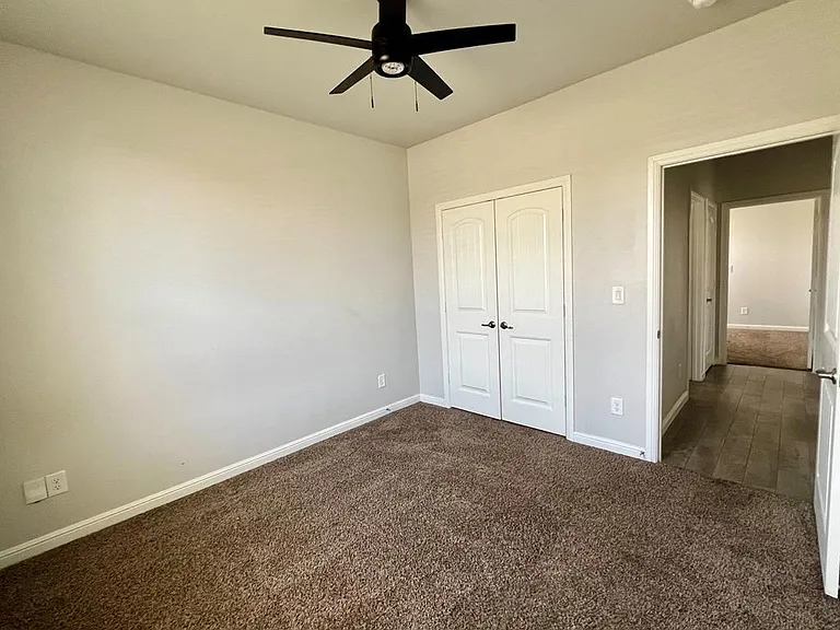 605 Dupont Ct — Photo 12
