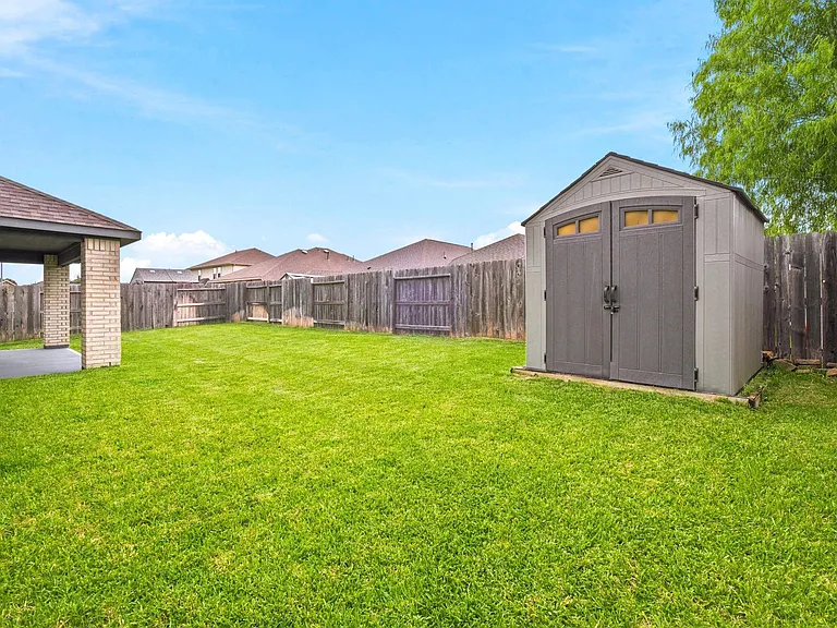 19218 Jenny Creek Ct — Photo 32