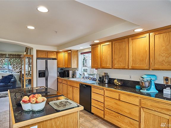 5th image of 6201 NE Blakewood Ct