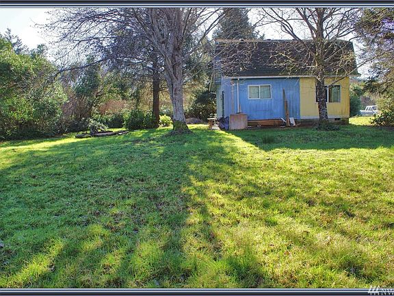 4th image of 378 Mast Ave NW