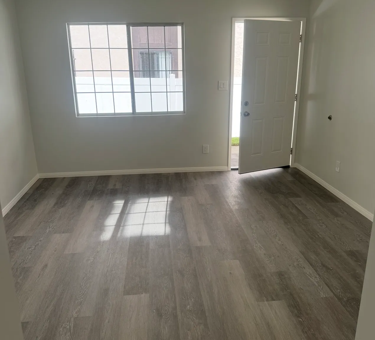 2 bed, 800 sqft, $2,250 — Photo 3