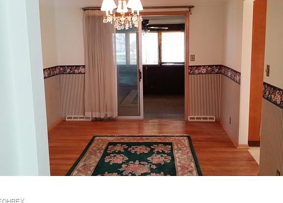 4th image of 29590 Robert St