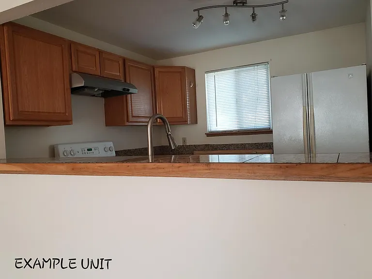 10433 NE 116th St — Photo 5