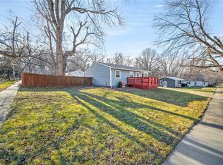 420 Loomis Ave, Des Moines, IA 50315