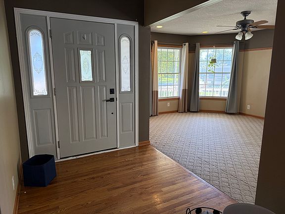 3rd image of 933 Brian Dr