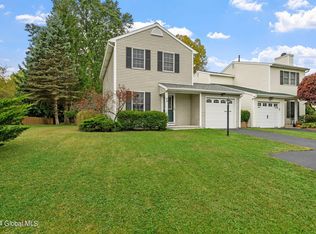 48 Cooks Ct, Waterford, NY 12188