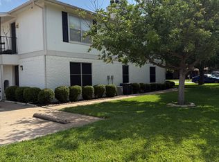 1103 Airline Dr, Grapevine, TX 76051