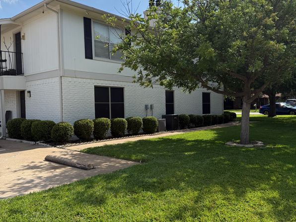 1103 Airline Dr