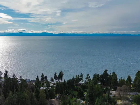 4902 Laurel Ave, Sechelt, BC V7Z 0B7