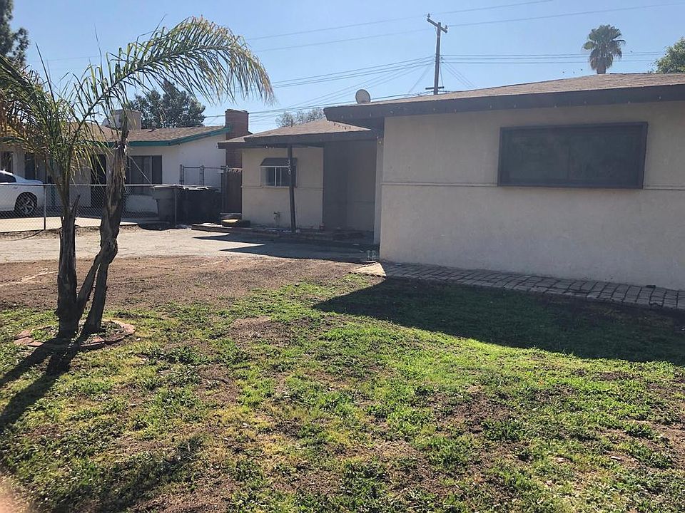 1st image of 300 E Pioneer Ave