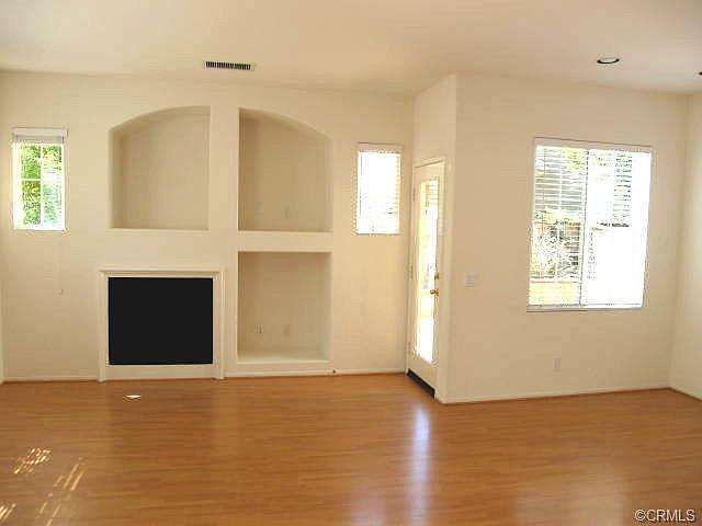 2nd image of 100 Danbury Ln