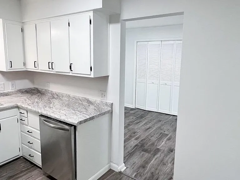 1822 Academy St #2 — Photo 6