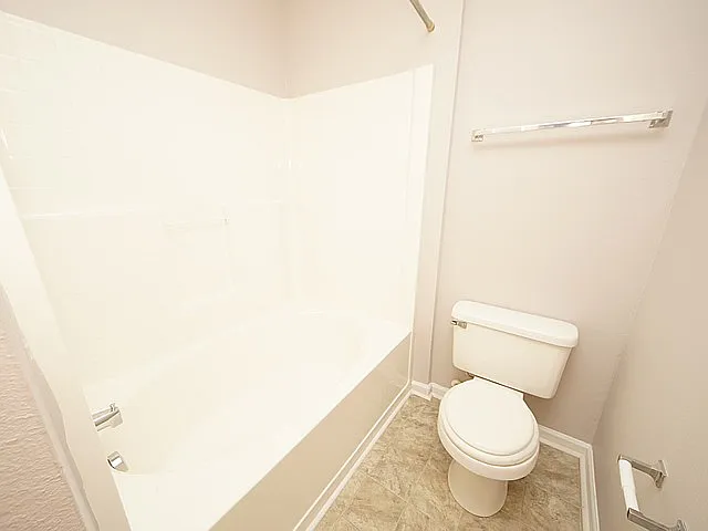 1218 Vistiana Dr — Photo 23
