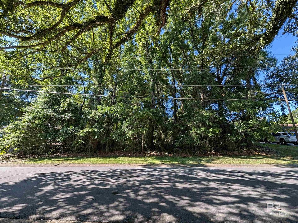 1st image of 136 Fairway Dr #37