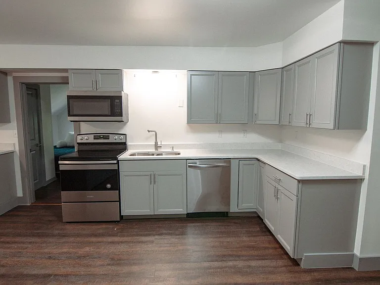 110-113 Stewart Ave — Photo 241