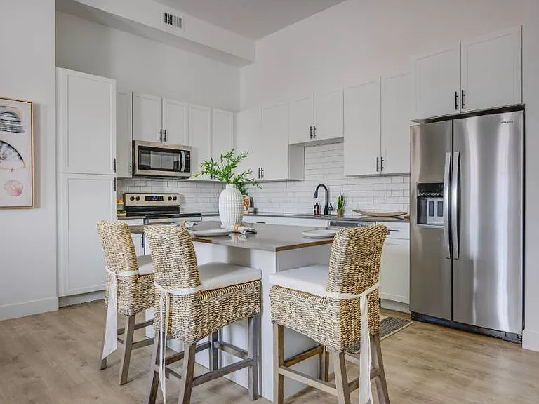Aria Townhomes and Apartments — Photo 29