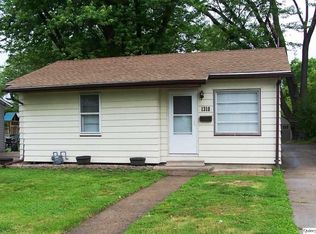 1318 S 17th St, Quincy, IL 62301