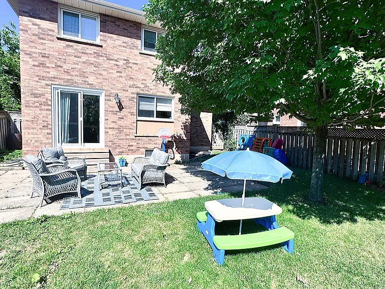 1559 Parish Ln — Photo 30