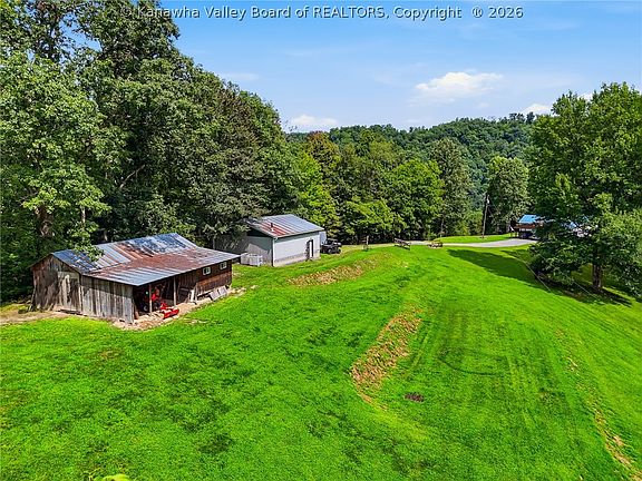 4th image of 7871 Ivydale Rd