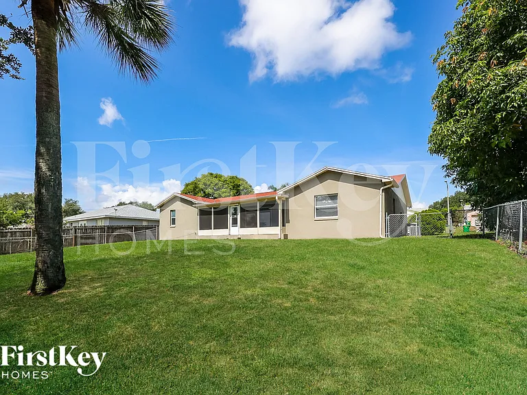 1005 Edmund Ave — Photo 15