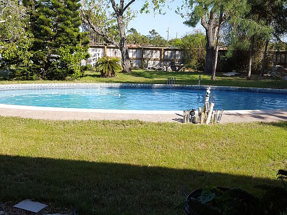 Pool in back yard