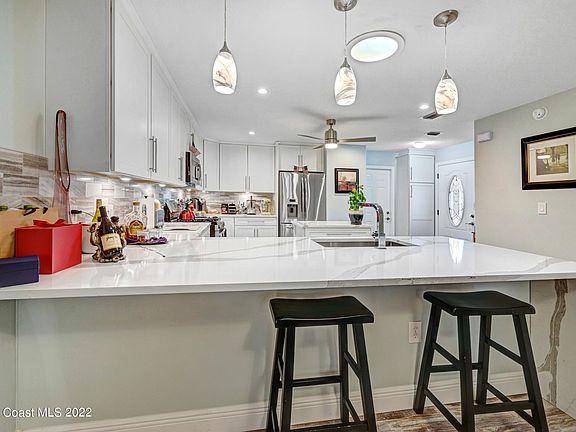 4th image of 156 Plover Ln #127