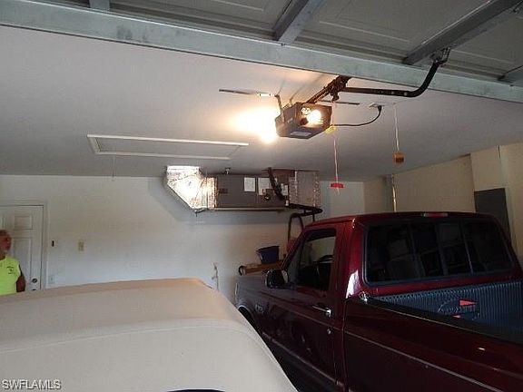 3rd image of 2816 SW 17th Pl