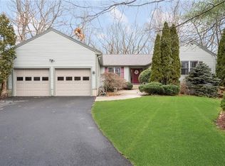 335 Albion Rd, Lincoln, RI 02865