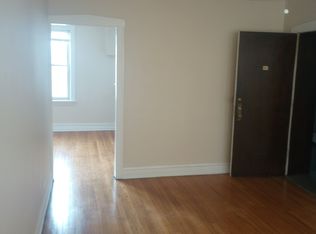 4101 N Sacramento Ave #2S, Chicago, IL 60618