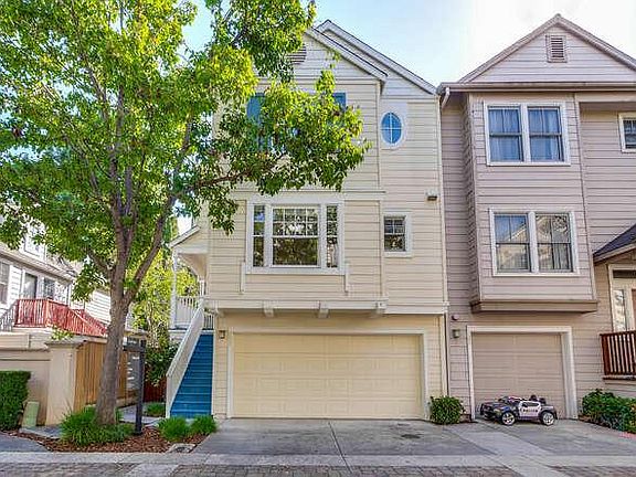 2nd image of 529 Driscoll Pl