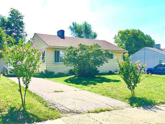 3rd image of 2952 Woodman Dr