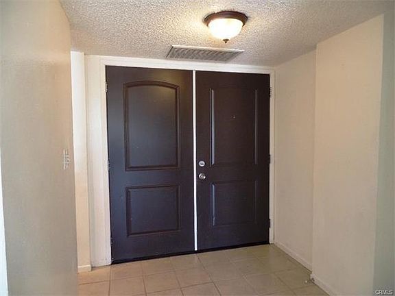2nd image of 2061 Las Vegas Ave APT 8