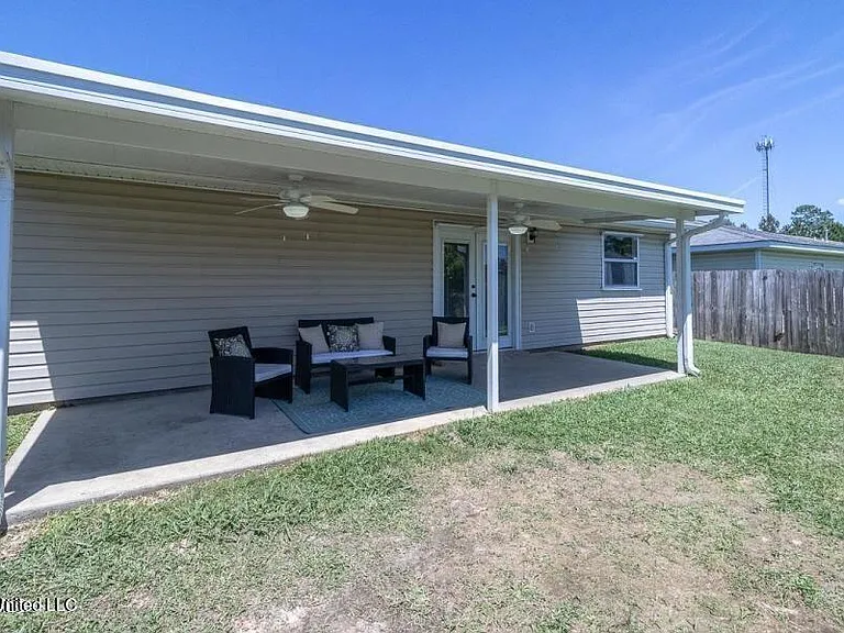 16222 Saddle Dr — Photo 27